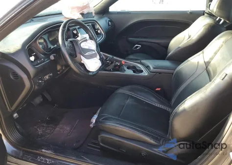 2016 Dodge Challenger Sxt z USA, uszkodzony, nr VIN 2C3CDZAG8GH119684